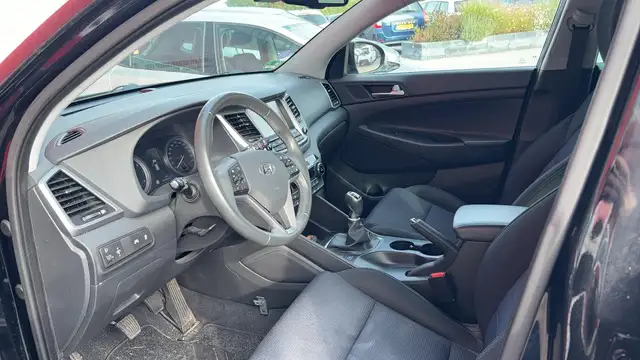 Hyundai Tucson view 5