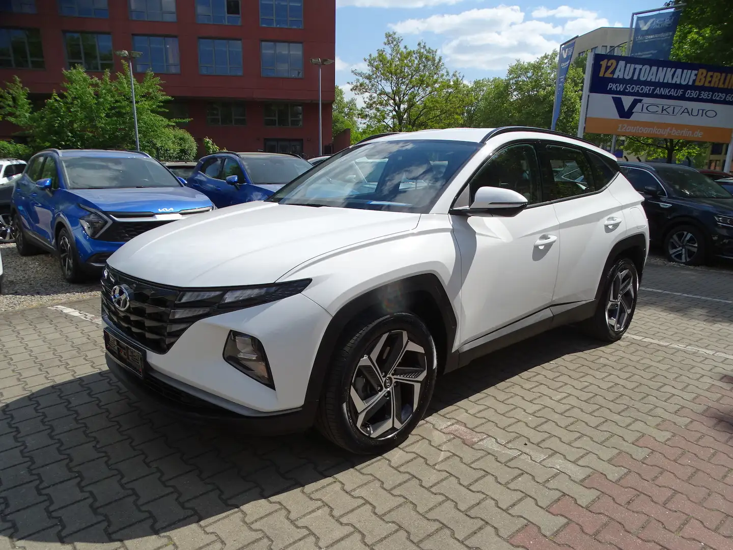 Hyundai TUCSON 1.6 Plug-In Hybrid 4WD Automatik Weiß - 1