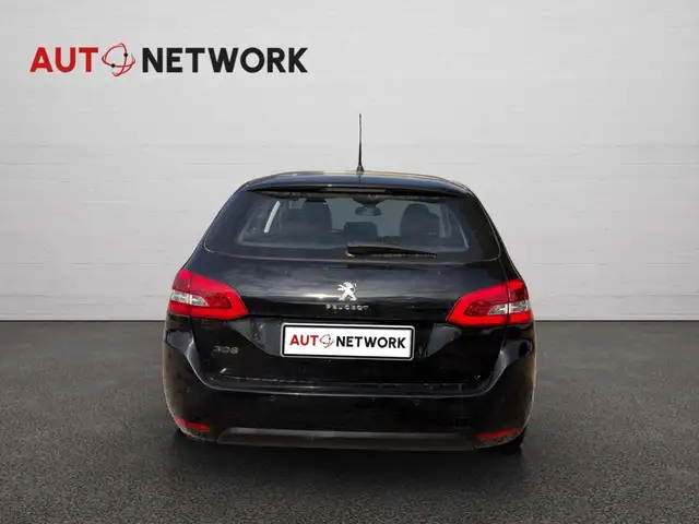 Peugeot 308 view 6