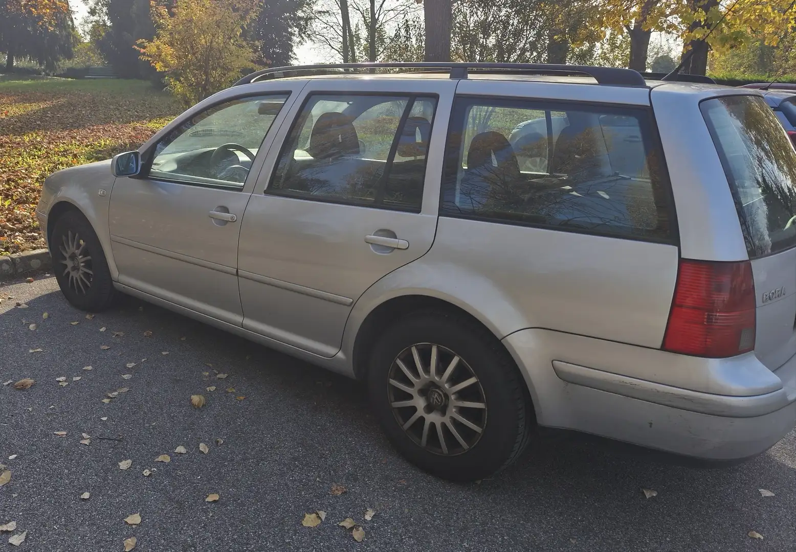 Volkswagen Bora Variant 1.9 tdi Trendline - 2