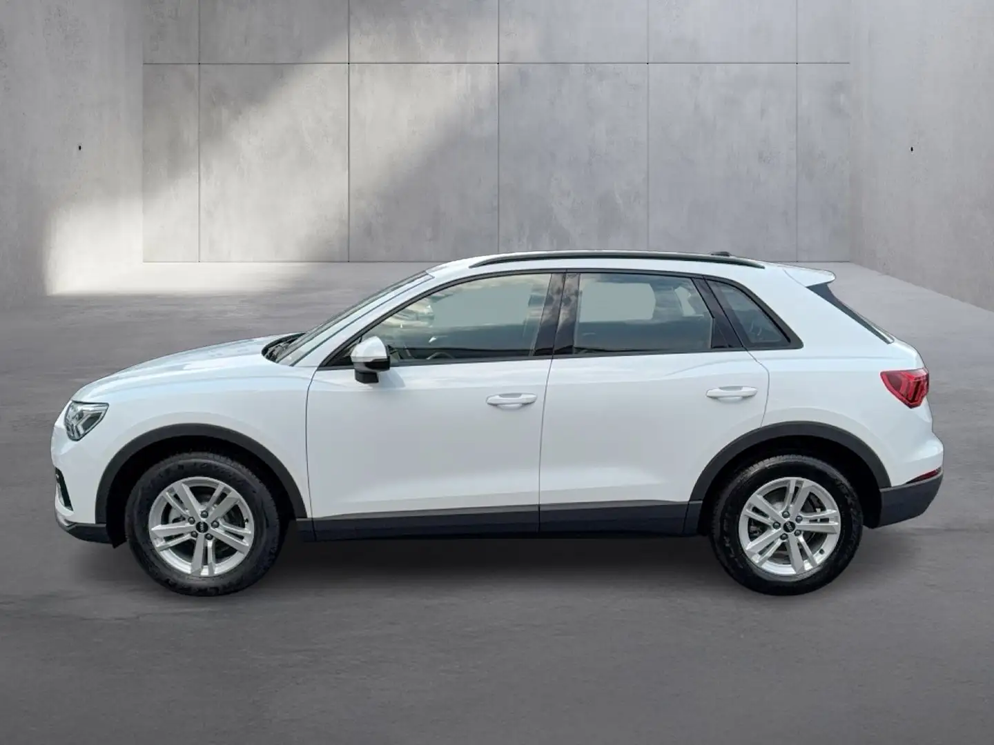 Audi Q3 35 TFSI intense Weiß - 2