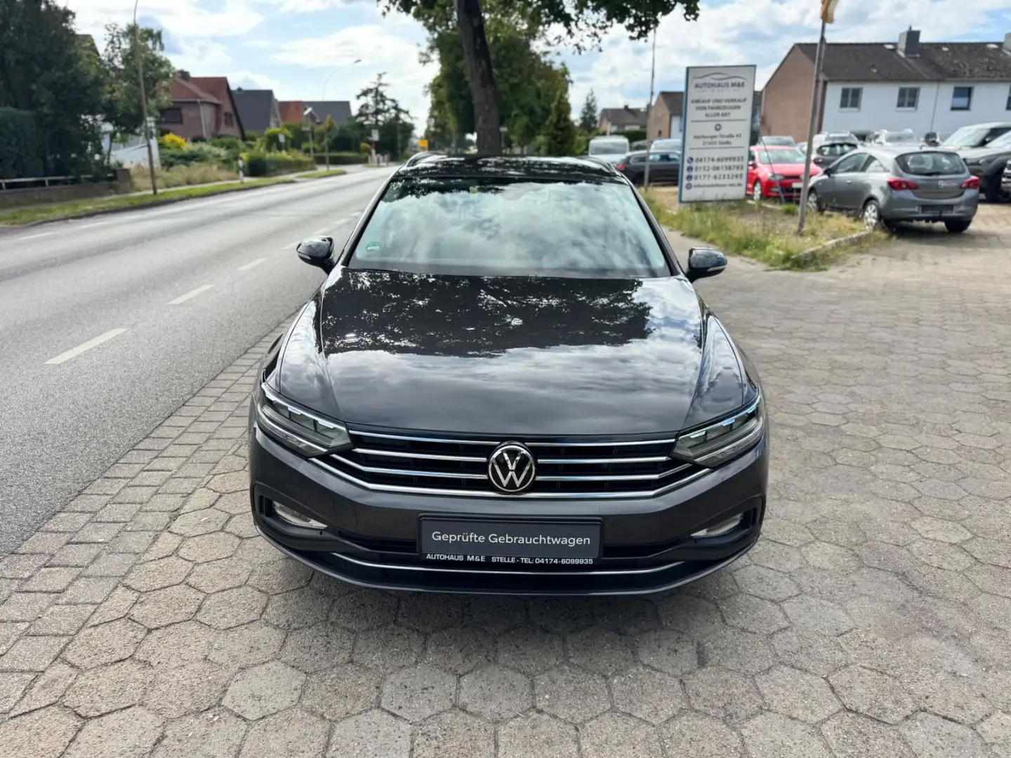 Volkswagen Passat Variant Passat 2.0TDI Automatik Variant Business*LED+AHK Grau - 2