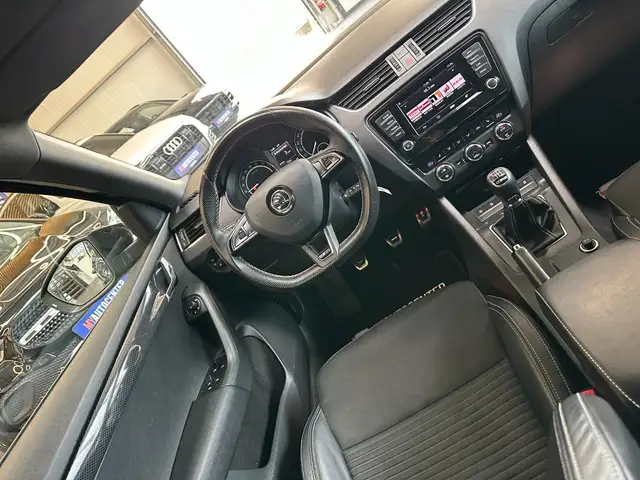 Skoda Octavia view 8