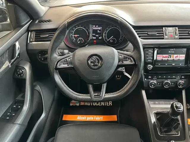 Skoda Octavia view 7