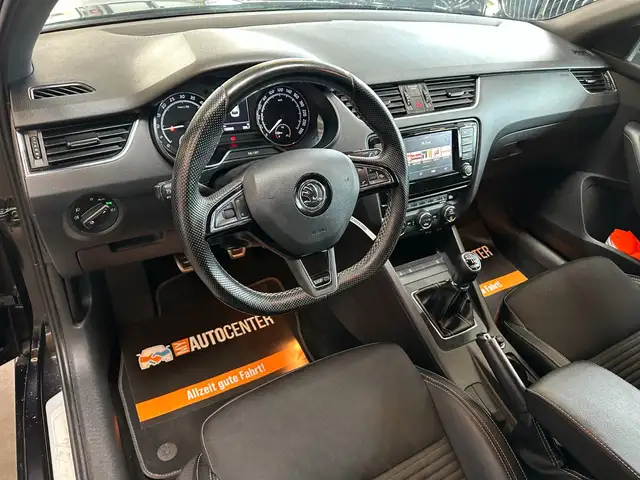 Skoda Octavia view 10