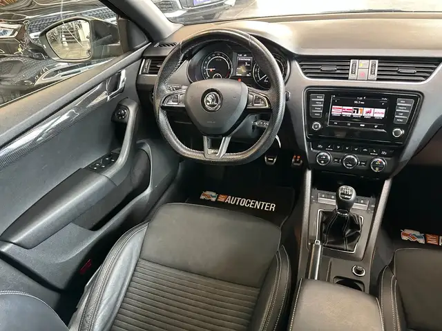 Skoda Octavia view 6