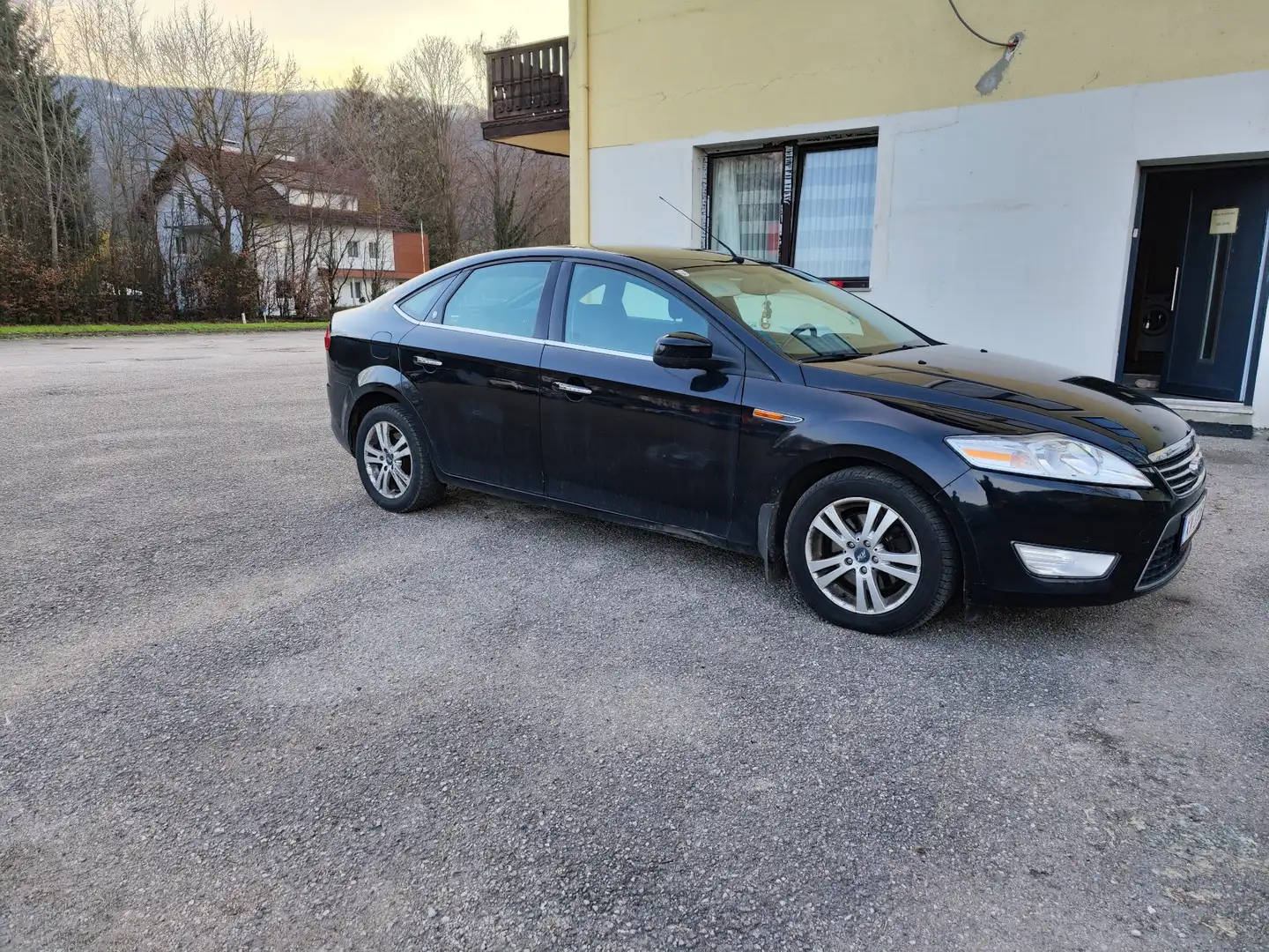 Ford Mondeo 2.0 TDCi Ghia Pickerl neu - 1
