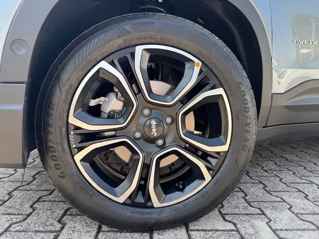 Jeep Avenger view 15