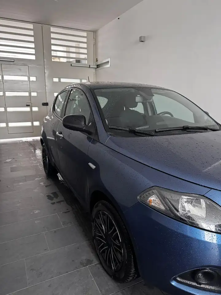 Lancia Ypsilon 2021