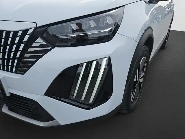 Peugeot 2008 view 10