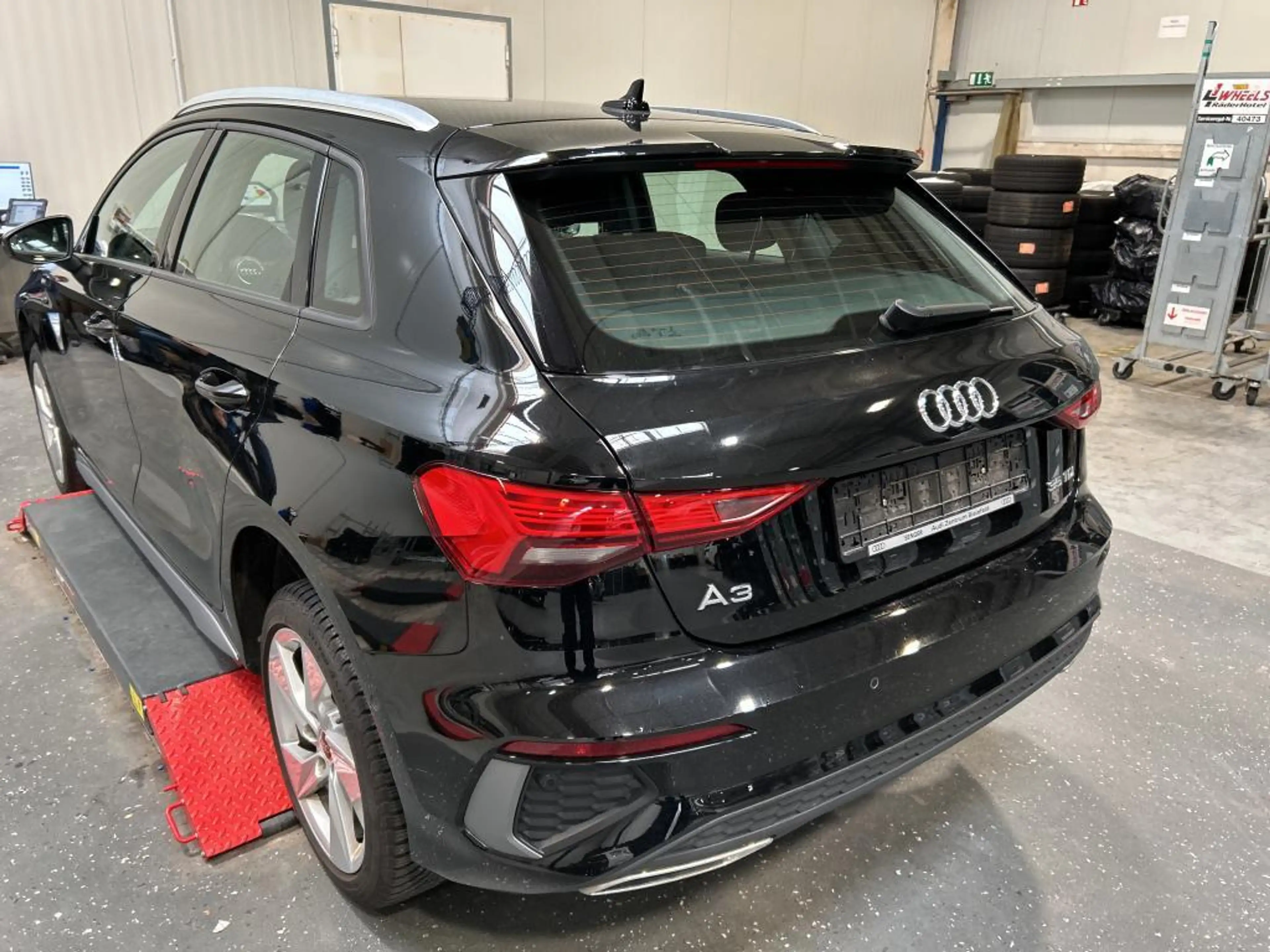 Audi A3 SPORTBACK S-LINE 35TDI*SHZ*ViCo*ALLW.AMBIENTE — photo 4