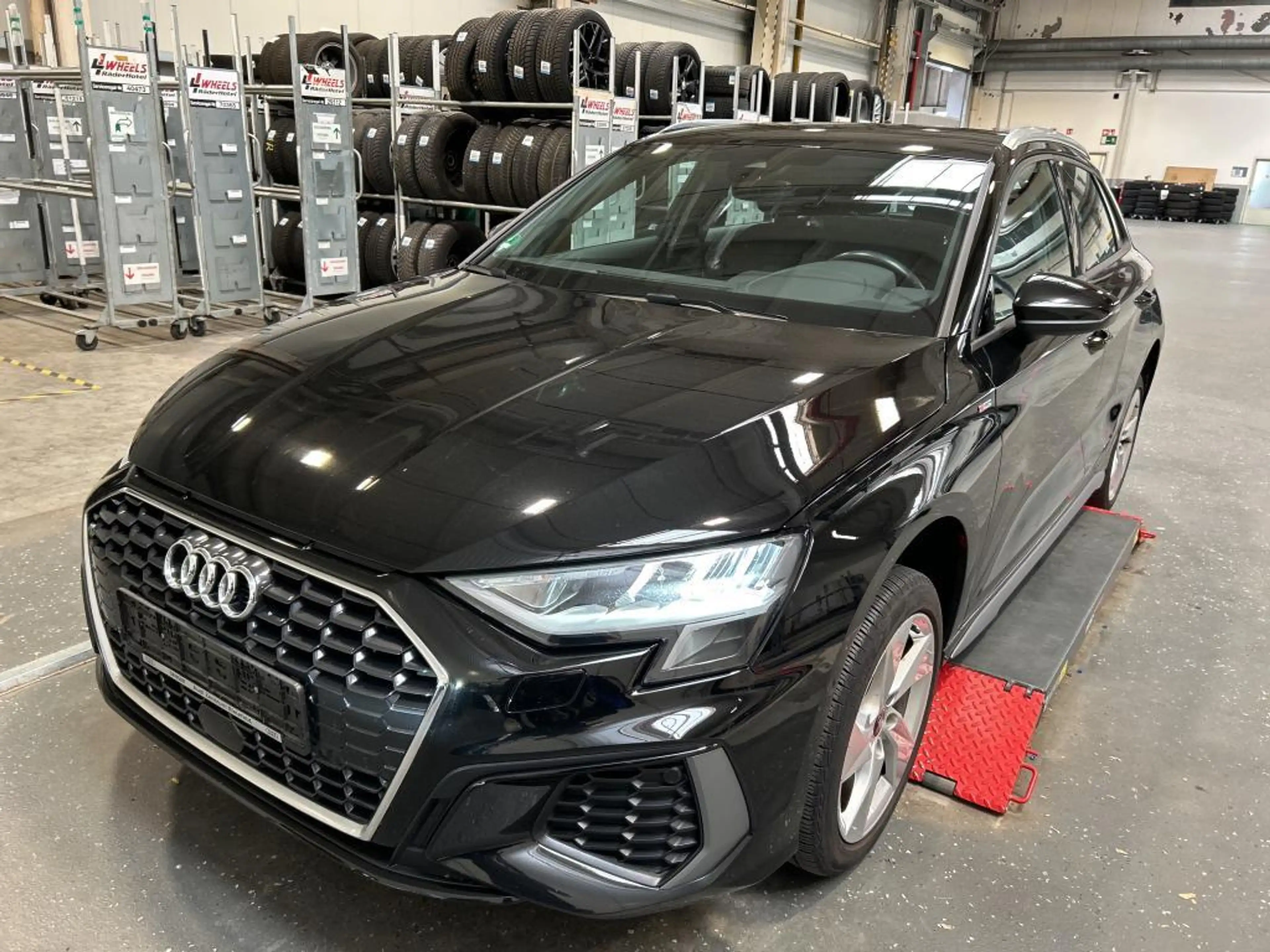 Audi A3 SPORTBACK S-LINE 35TDI*SHZ*ViCo*ALLW.AMBIENTE — photo 2
