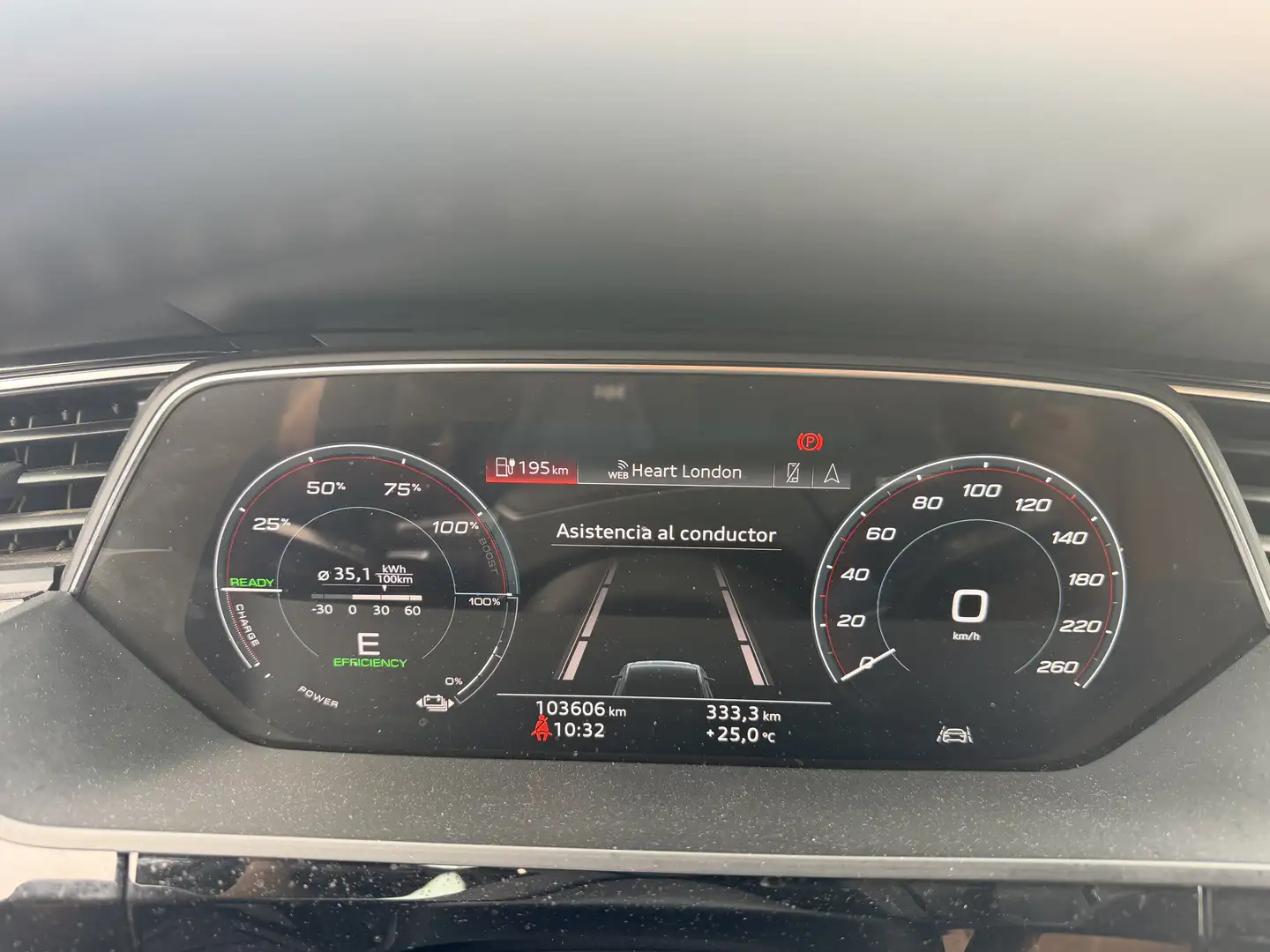 Audi e-tron 55 quattro Sport - 2