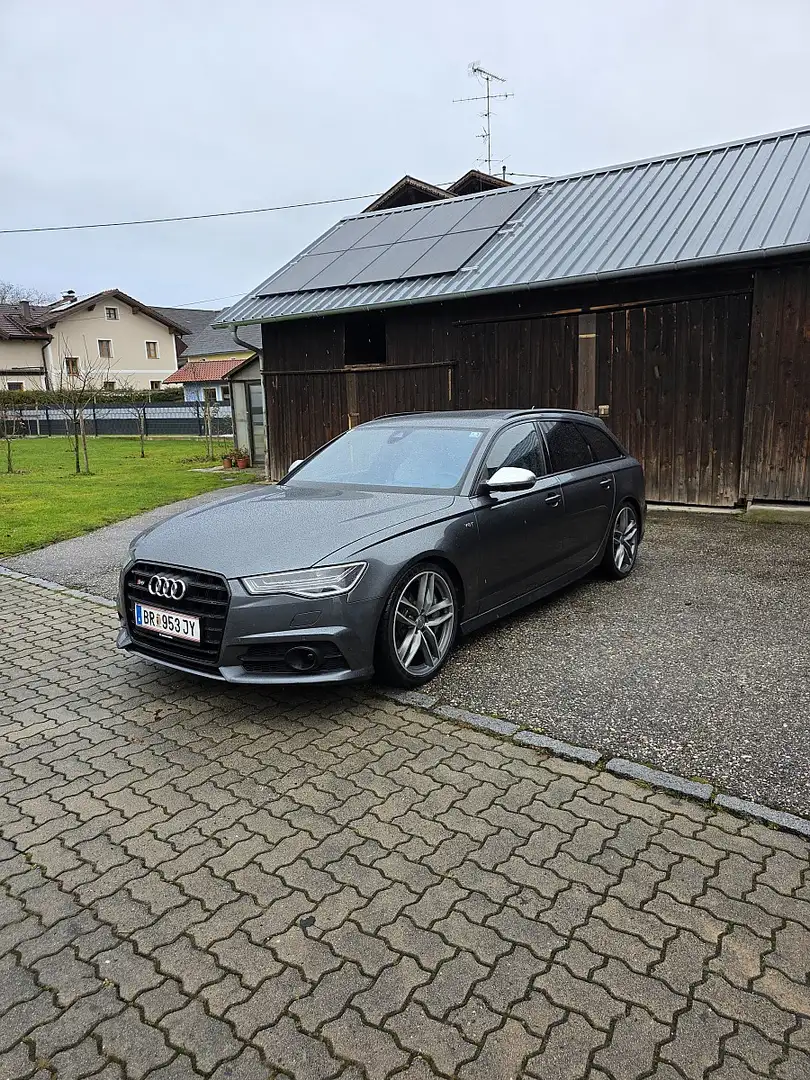 Audi S6 Avant 4,0 TFSI Quattro COD S-tronic Grau - 1