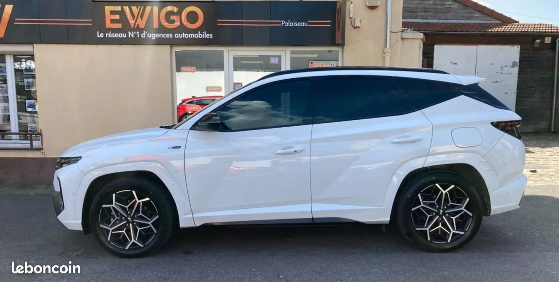 Hyundai TUCSON 1.6 T-GDI 265H 180 HYBRID PHEV 13.8KWH N-LINE EXEC - 2