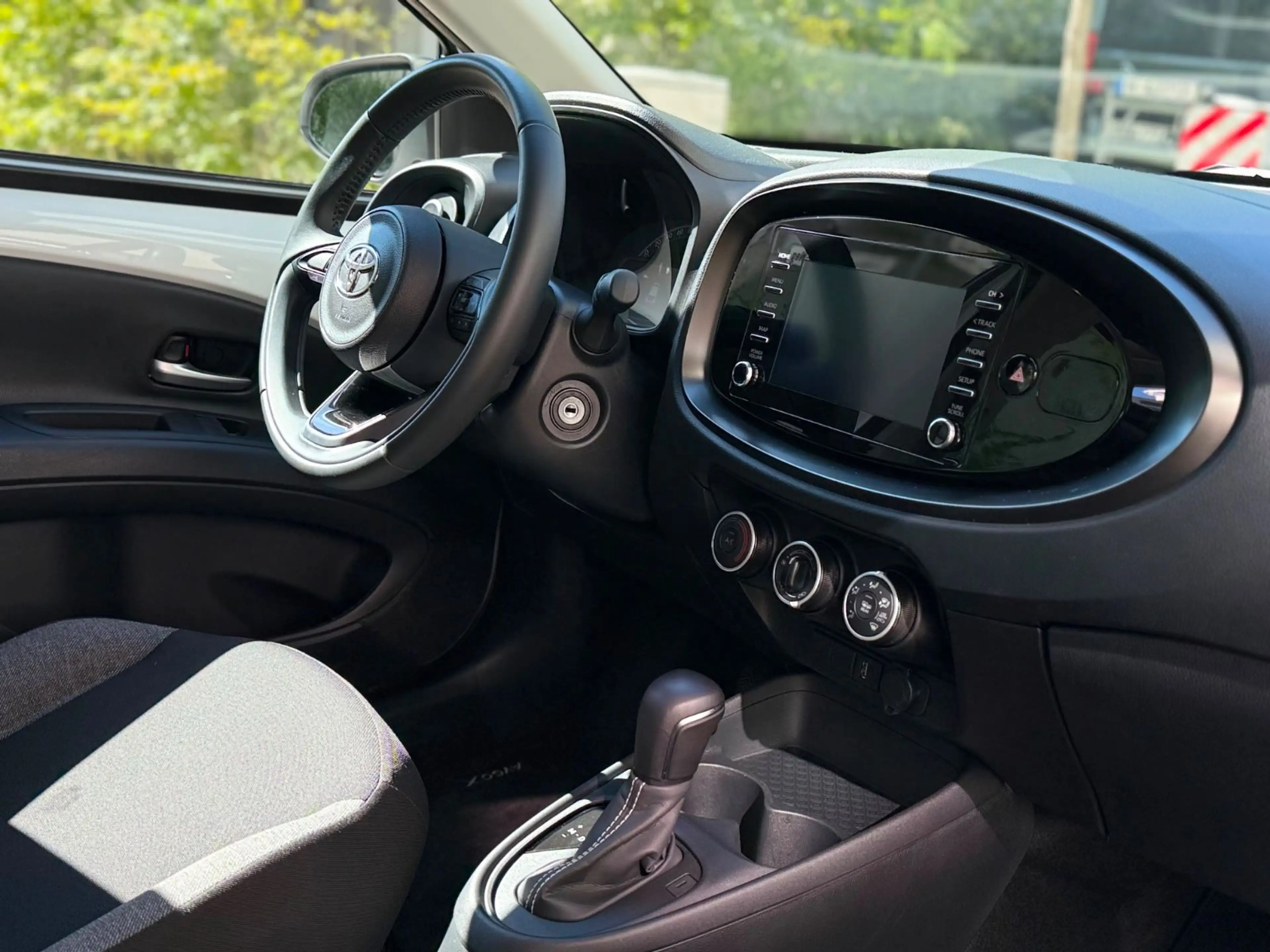 Toyota Aygo X Play — photo 15