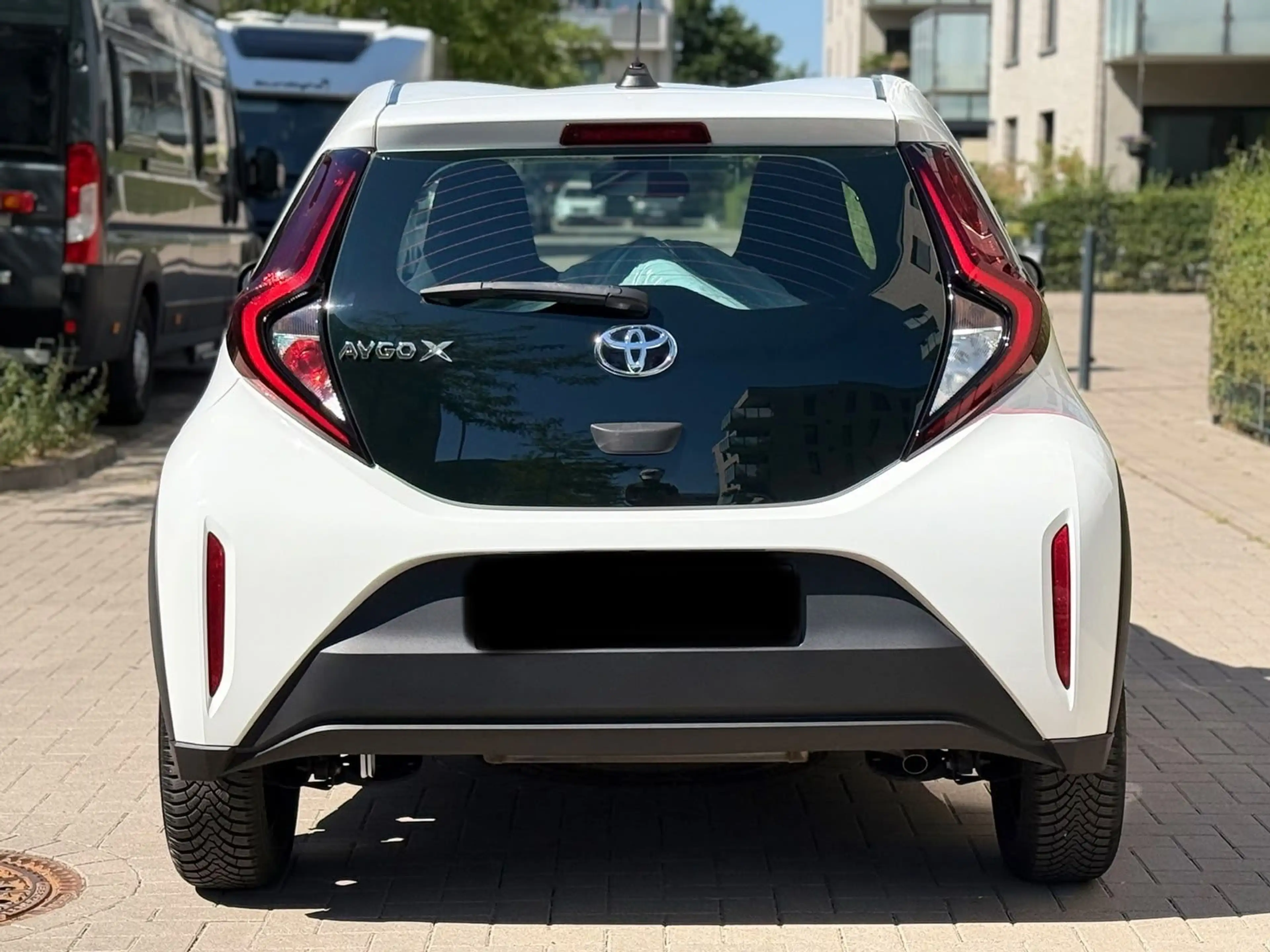 Toyota Aygo X Play — photo 8