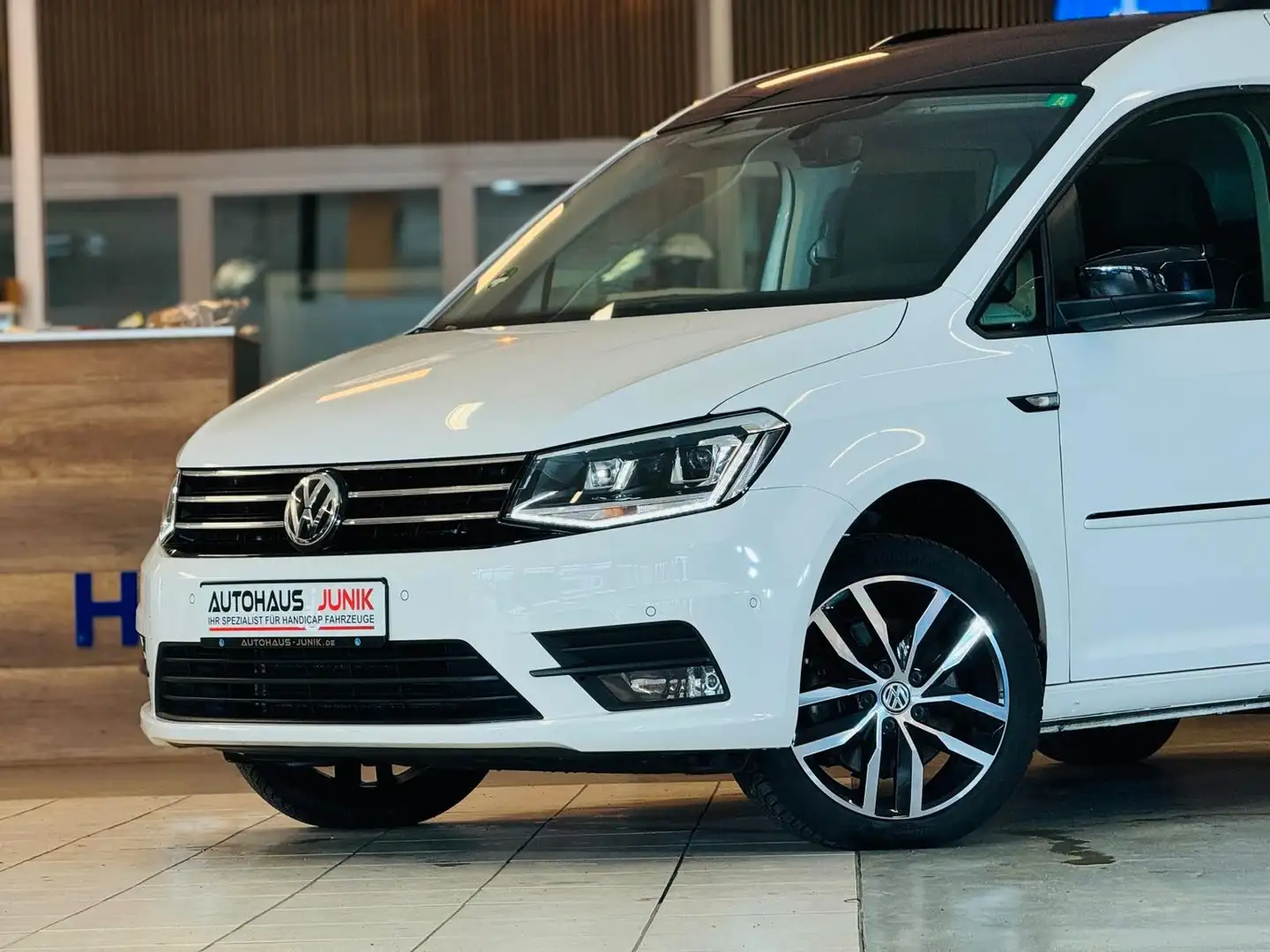 Volkswagen Caddy -DSG-Behindertengerecht-Edition 35-150-PS Blanc - 2