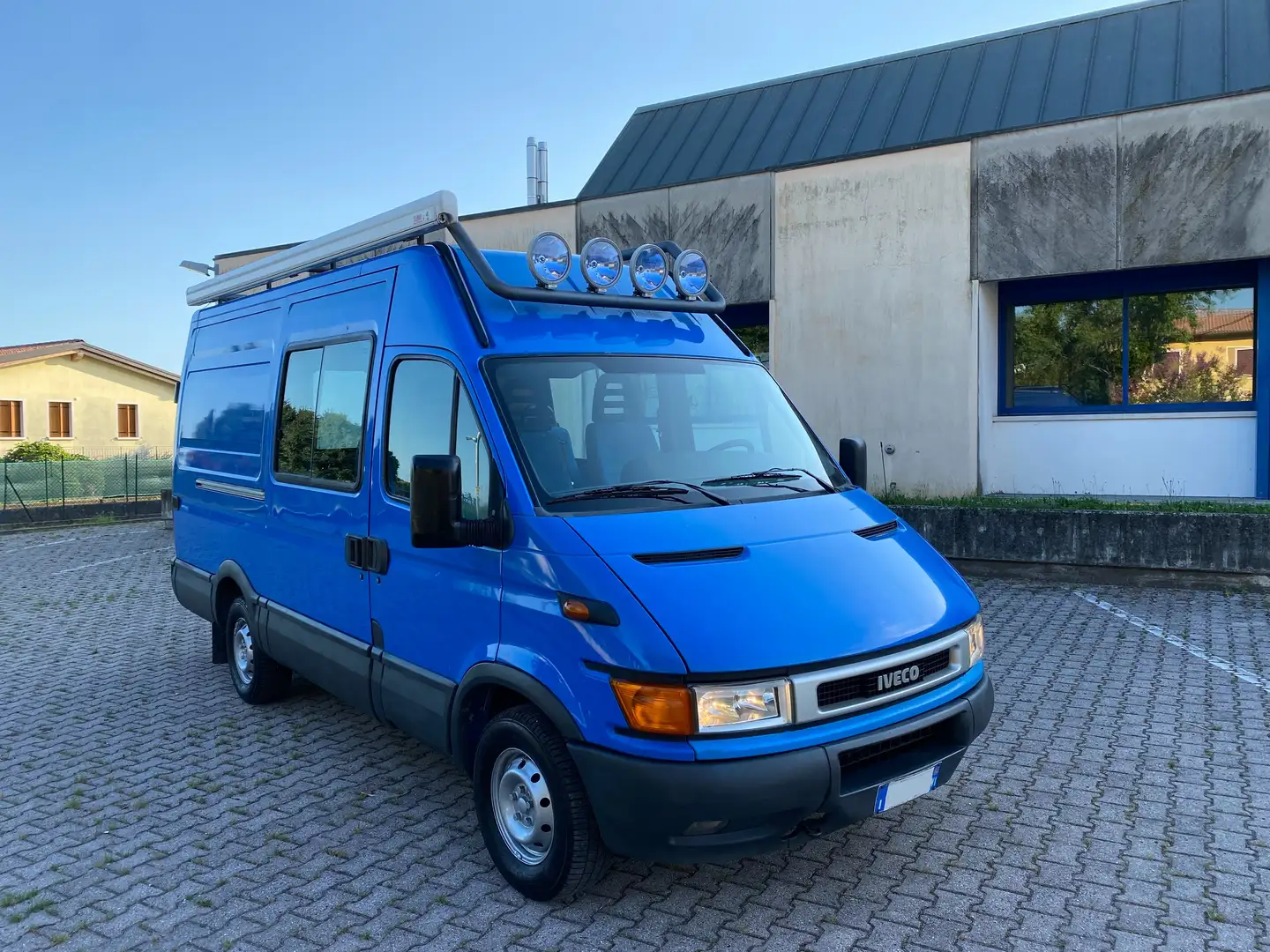 Iveco Daily 2.8JTD 35S15 6Posti Bleu - 2