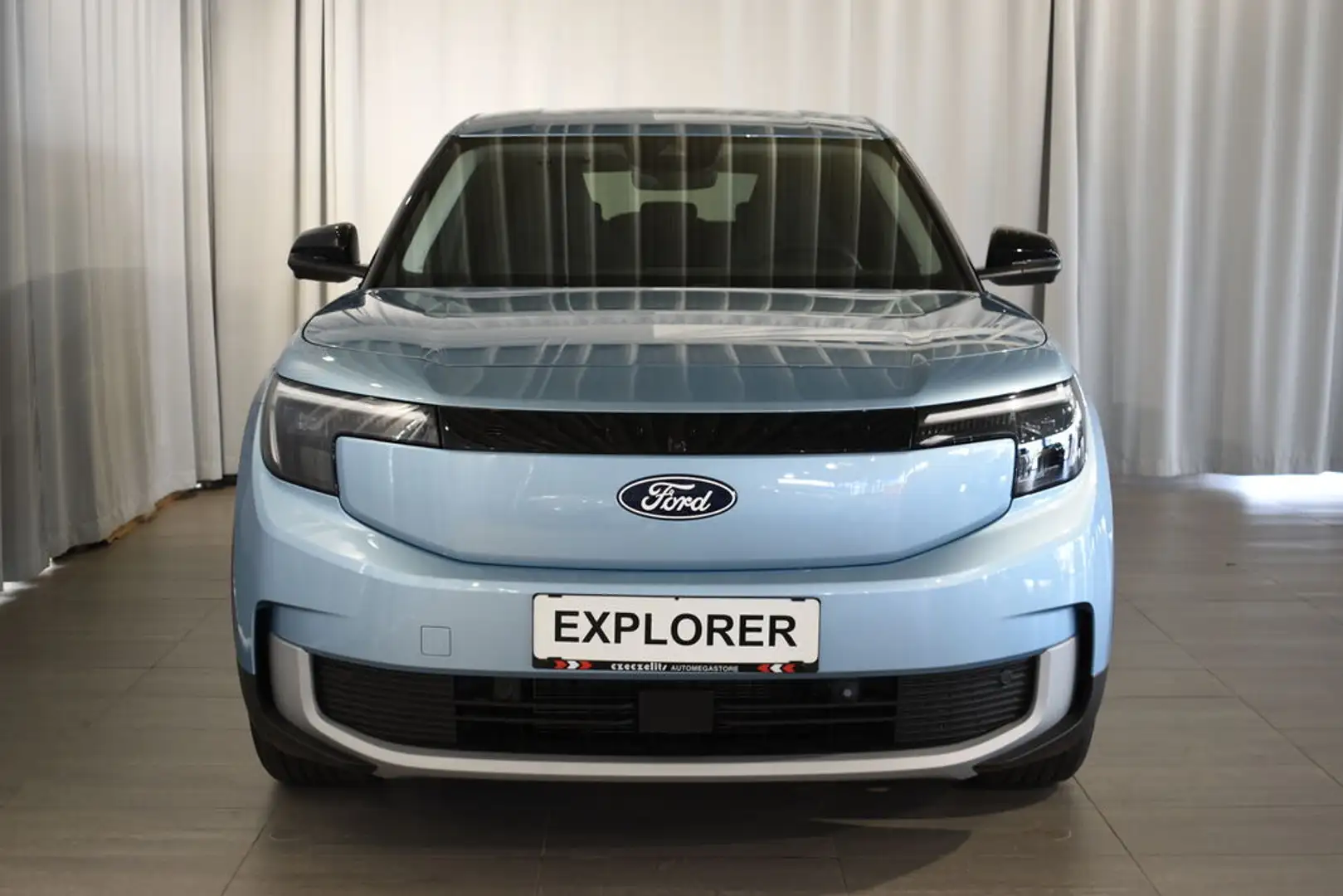 Ford Explorer Elektro Standard Range Blau - 2