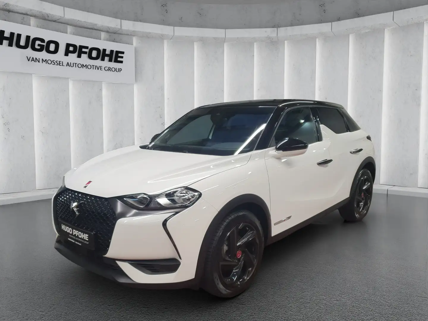 DS Automobiles DS 3 3 Perfor.Line Crossback Aut.*RFK*SHZ*PDC*LMF White - 1