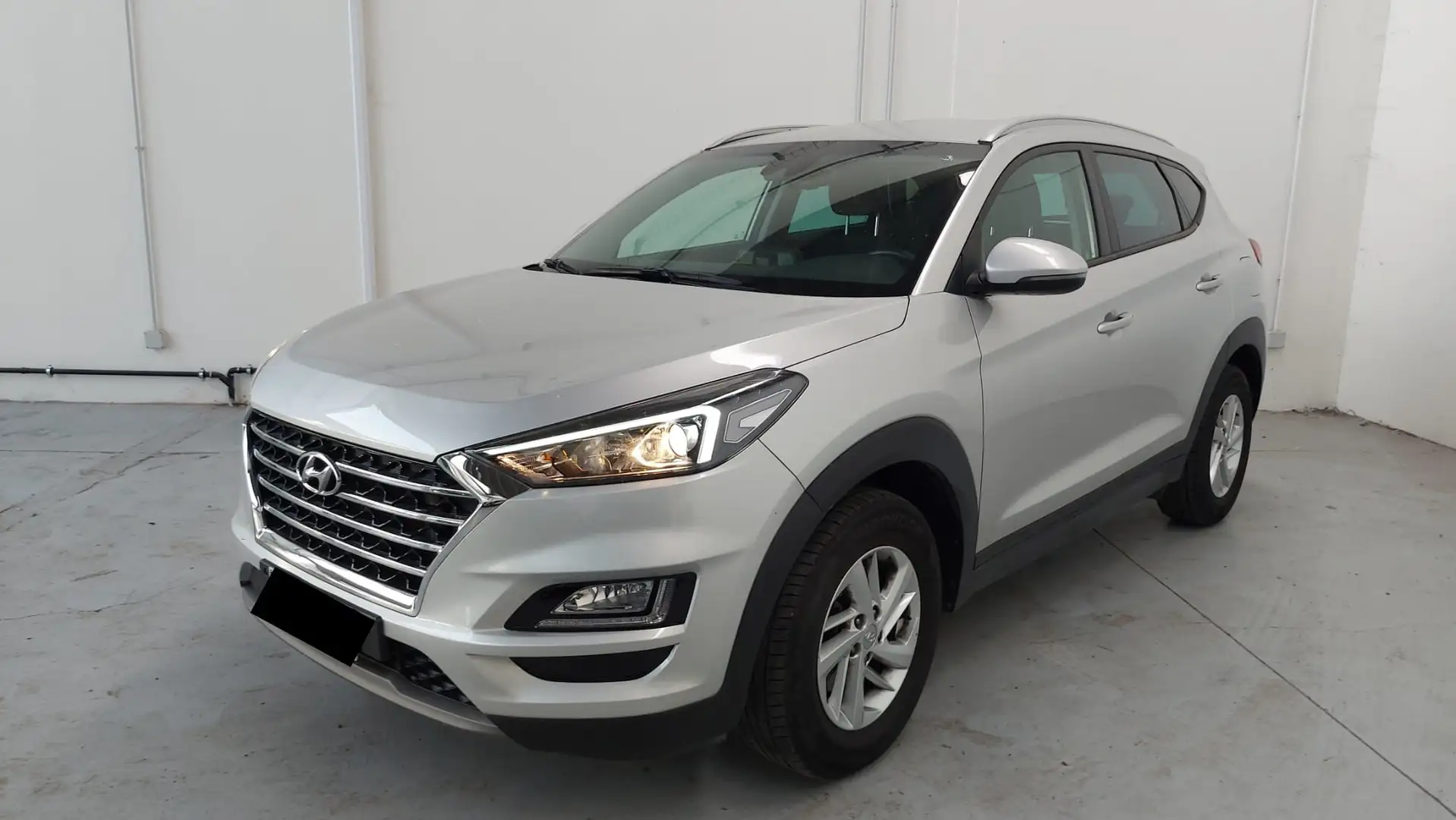 Hyundai TUCSON 1.6 crdi Xprime Safety Pack 4wd 136cv dct GC275 Gris - 1