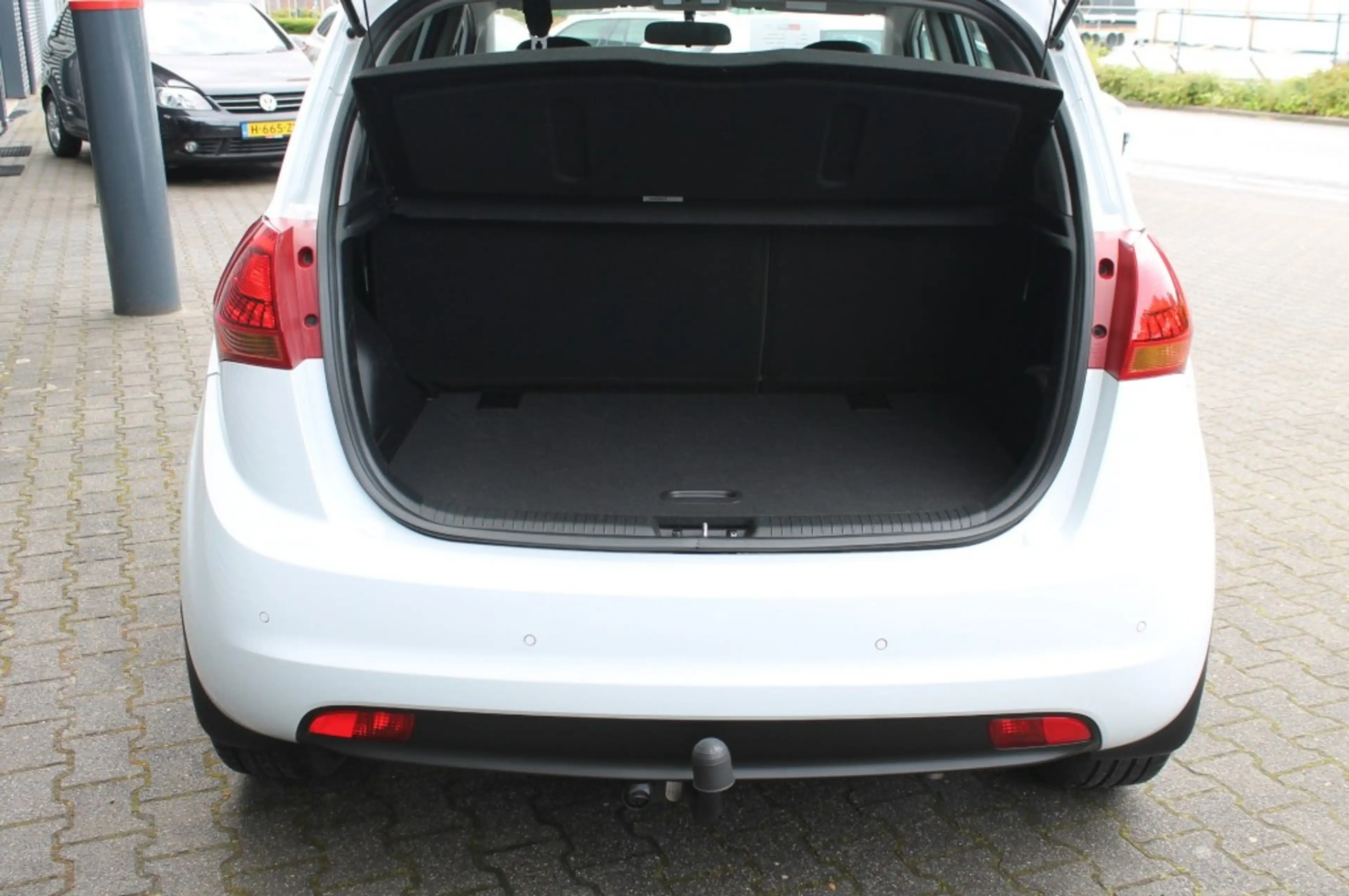Kia Venga 1.4 CVVT Dynamic Plus Line Navigatie - 1e Eigenaar — photo 13