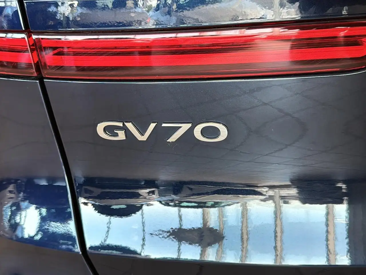Genesis GV70 снимка Genesis GV70