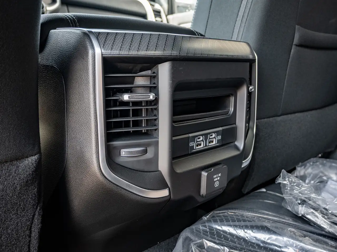 RAM 2500 снимка RAM 2500