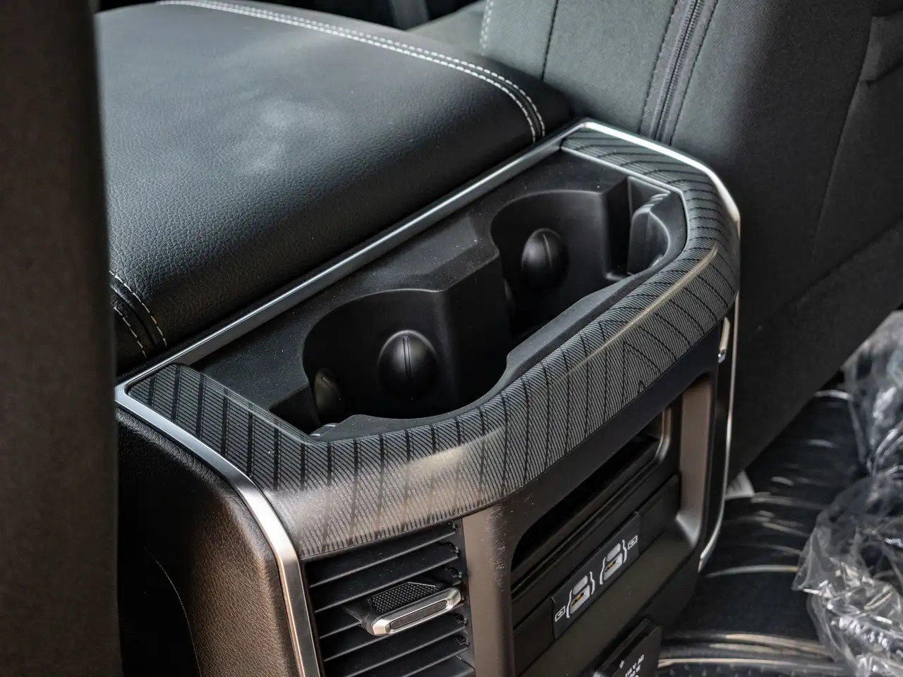RAM 2500 снимка RAM 2500