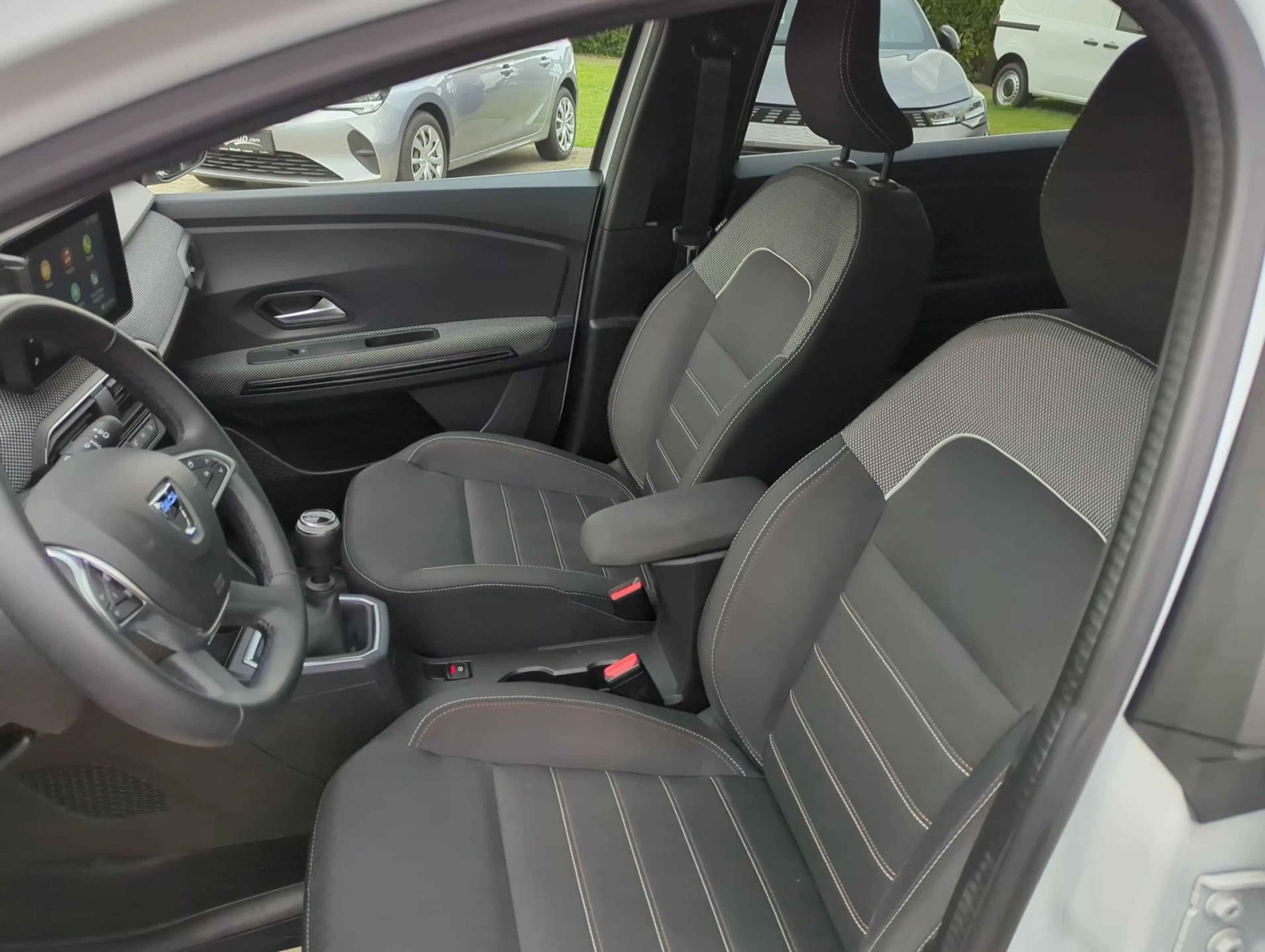 Dacia Jogger 1.0 TCe 100 ECO-G Extreme+  7-Spl. — photo 12