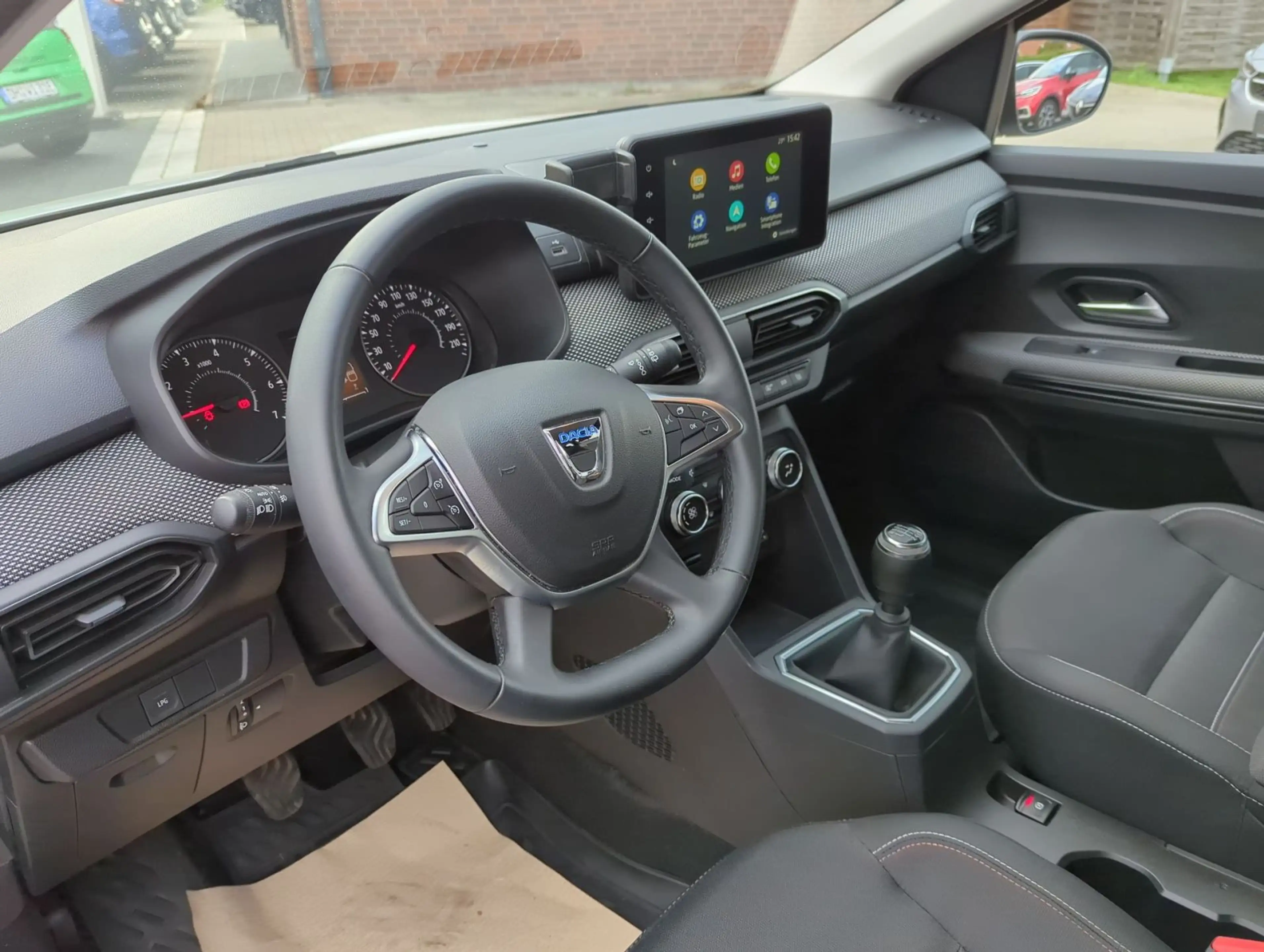 Dacia Jogger 1.0 TCe 100 ECO-G Extreme+  7-Spl. — photo 14