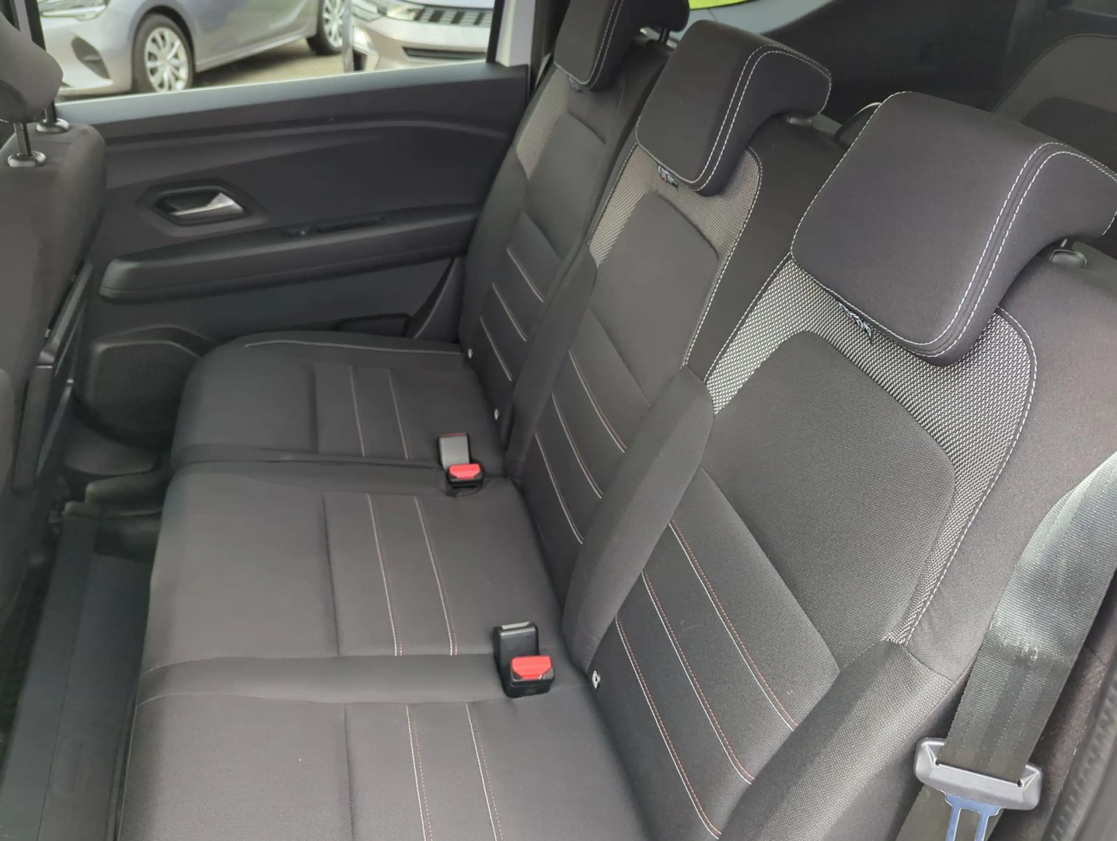 Dacia Jogger 1.0 TCe 100 ECO-G Extreme+  7-Spl. — photo 13