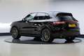 Porsche Cayenne 3.0 E-Hybrid | 21 Inch | Panoramadak | Luchtvering Zwart - thumbnail 2