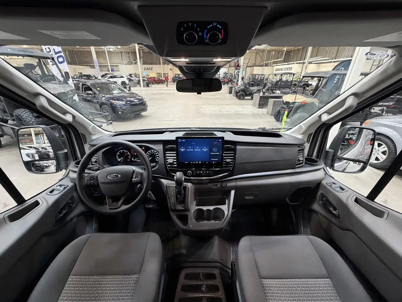 Ford Transit Passenger Wagon снимка Ford Transit Passenger Wagon