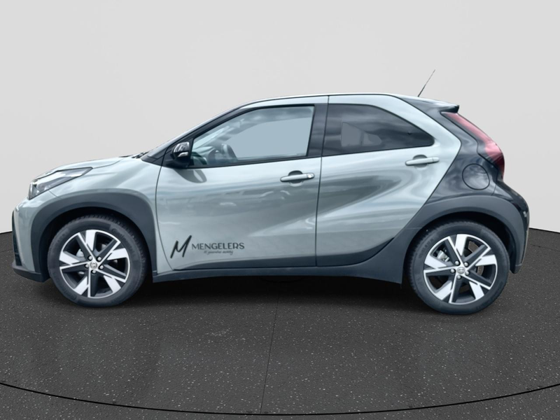 Toyota Aygo X Hybrid 115 pulse — photo 4