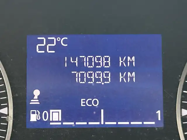 Dacia Duster view 8