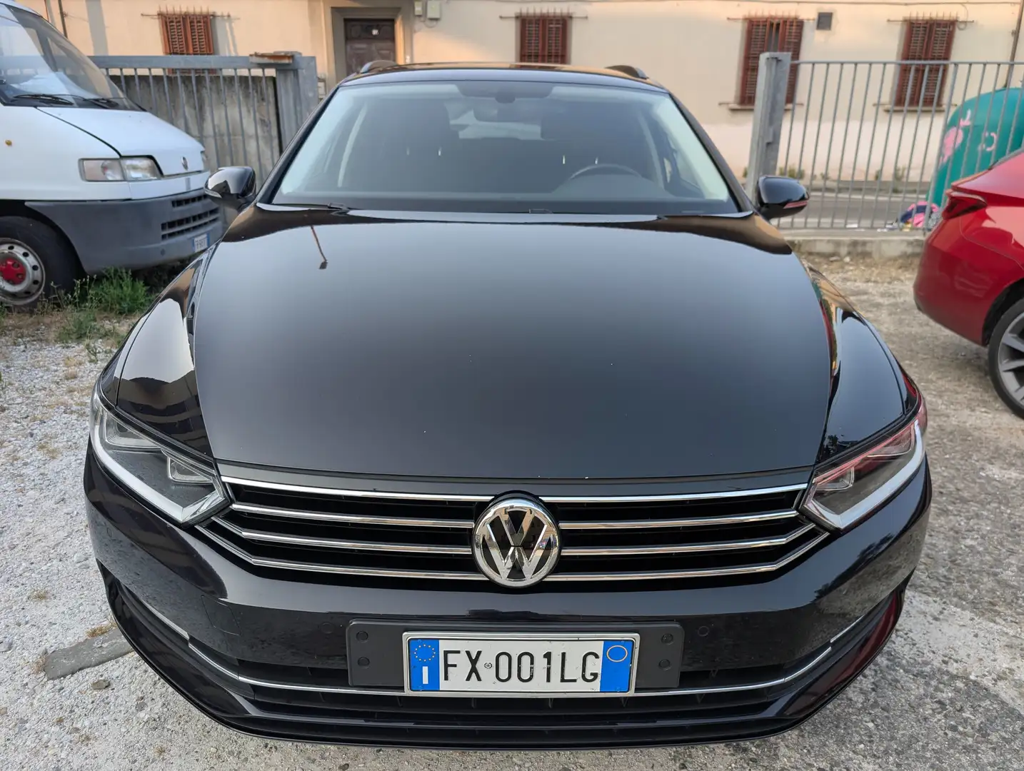 Volkswagen Passat Variant 1.6 TDI Business Line 120cv DSG IVA ESPOSTA Nero - 2