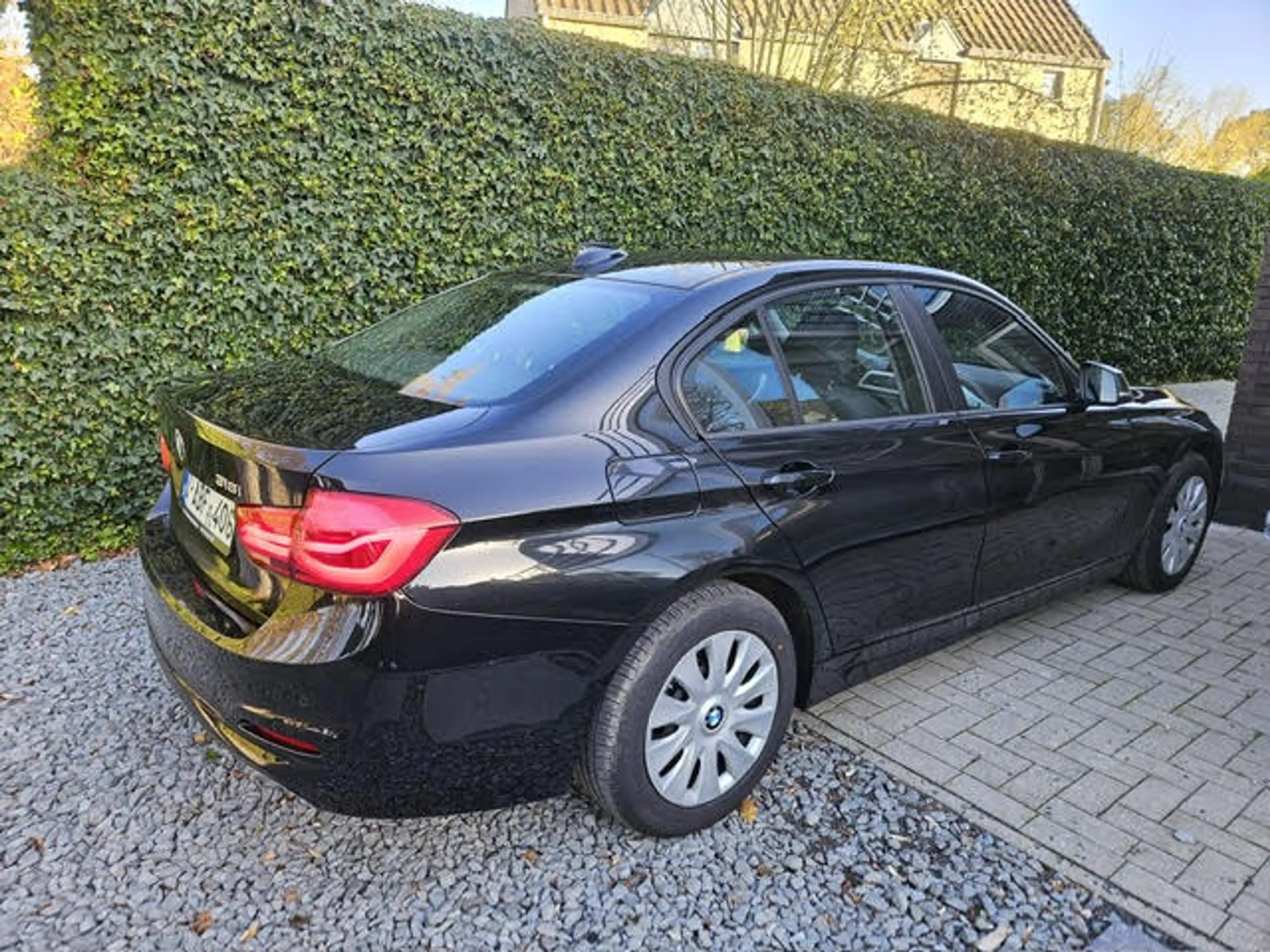 BMW 318 318i — photo 5