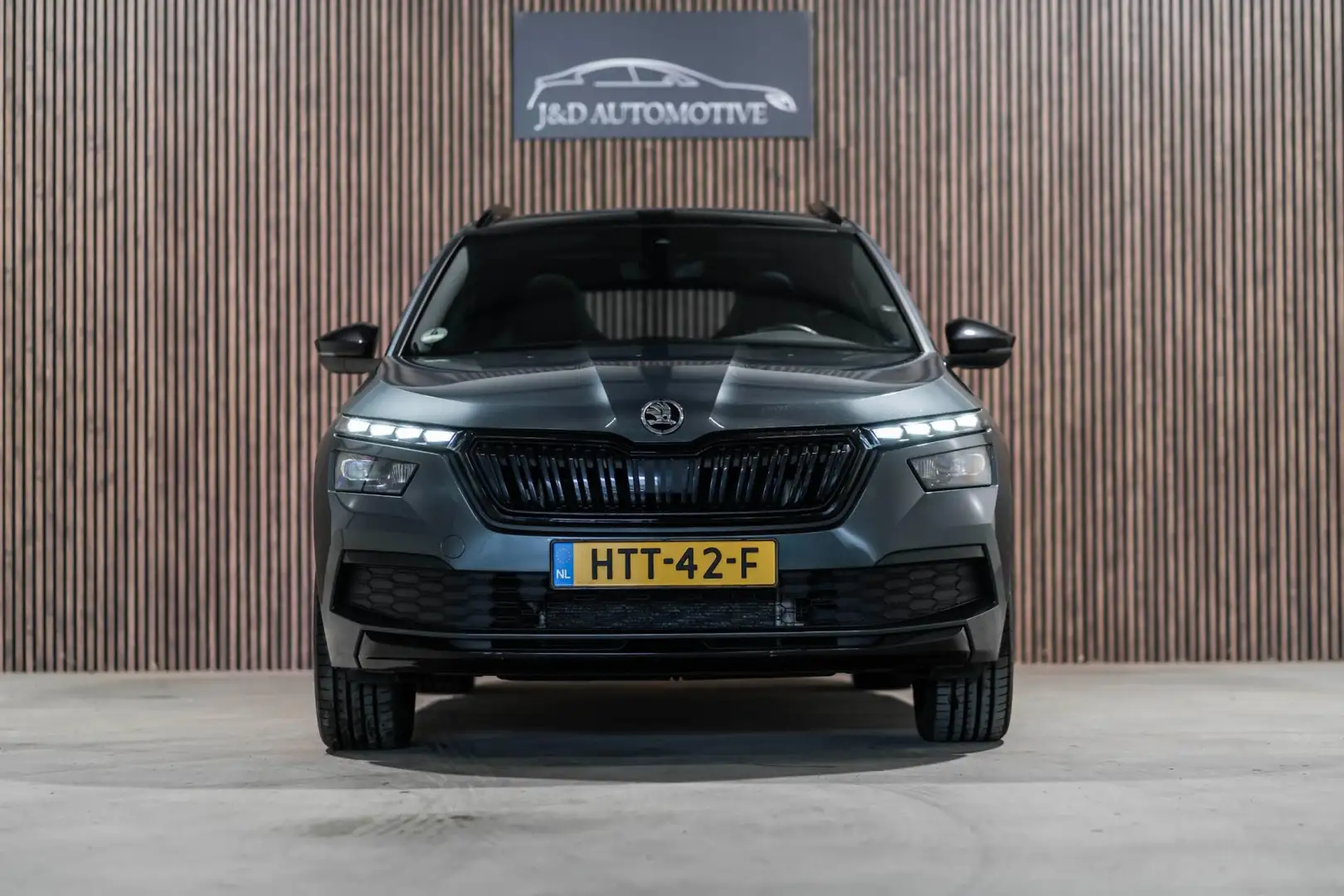 Skoda Kamiq 1.0 TSI Business Edition DSG Grijs - 2