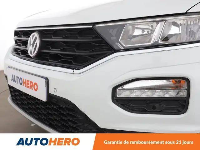 Volkswagen T-Roc view 30
