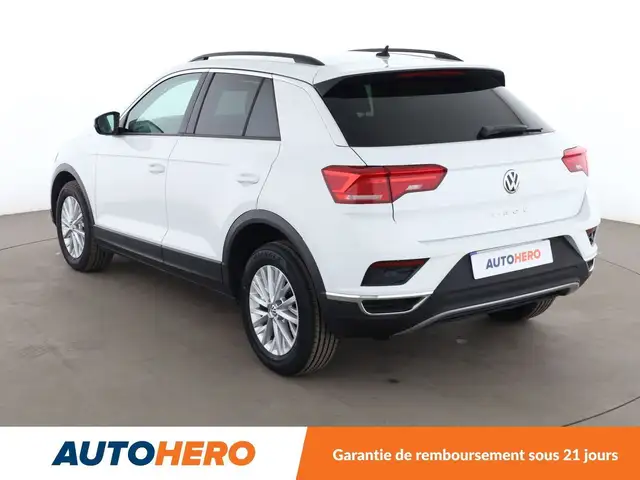 Volkswagen T-Roc view 4