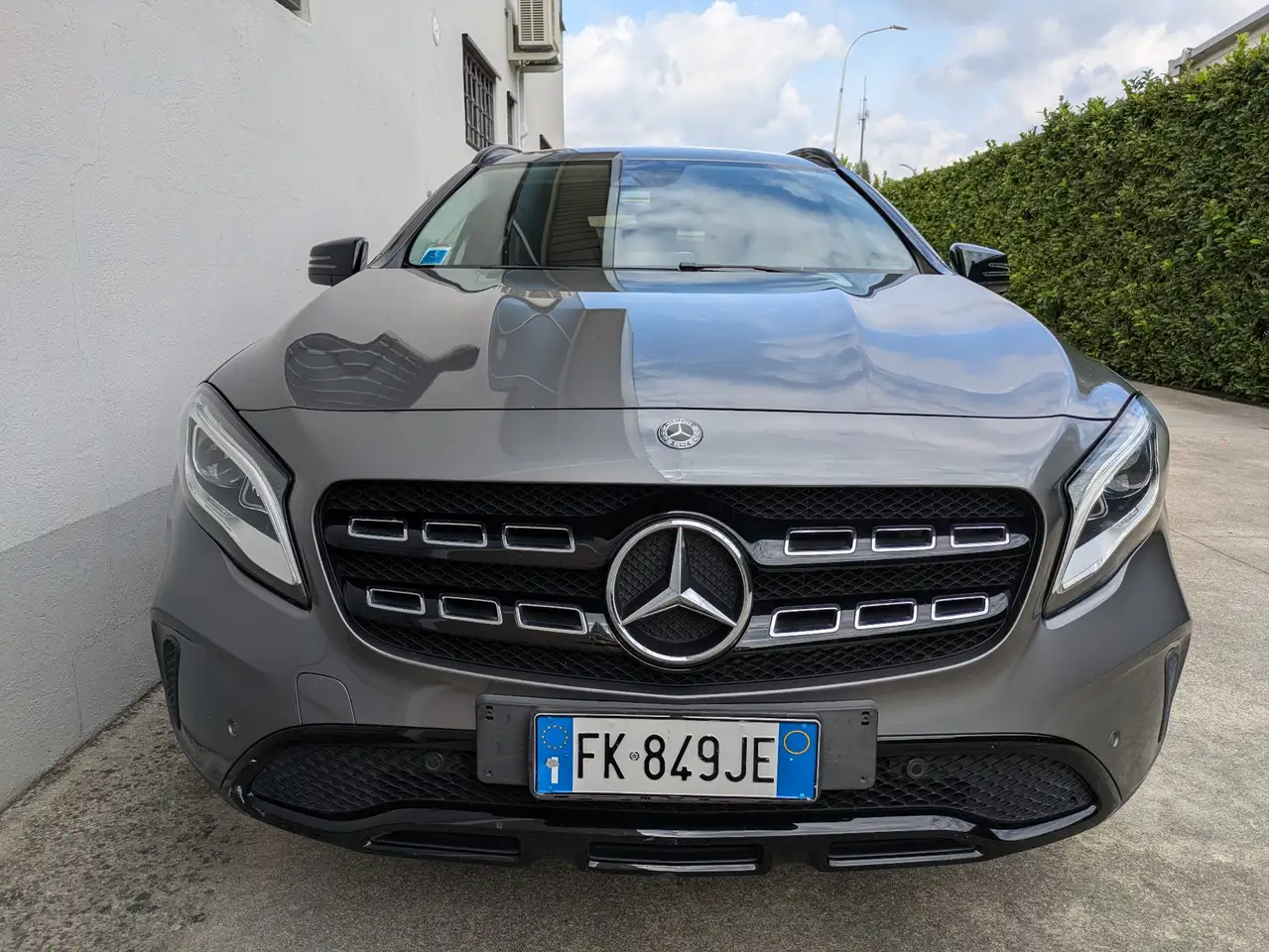 Mercedes-Benz GLA 200