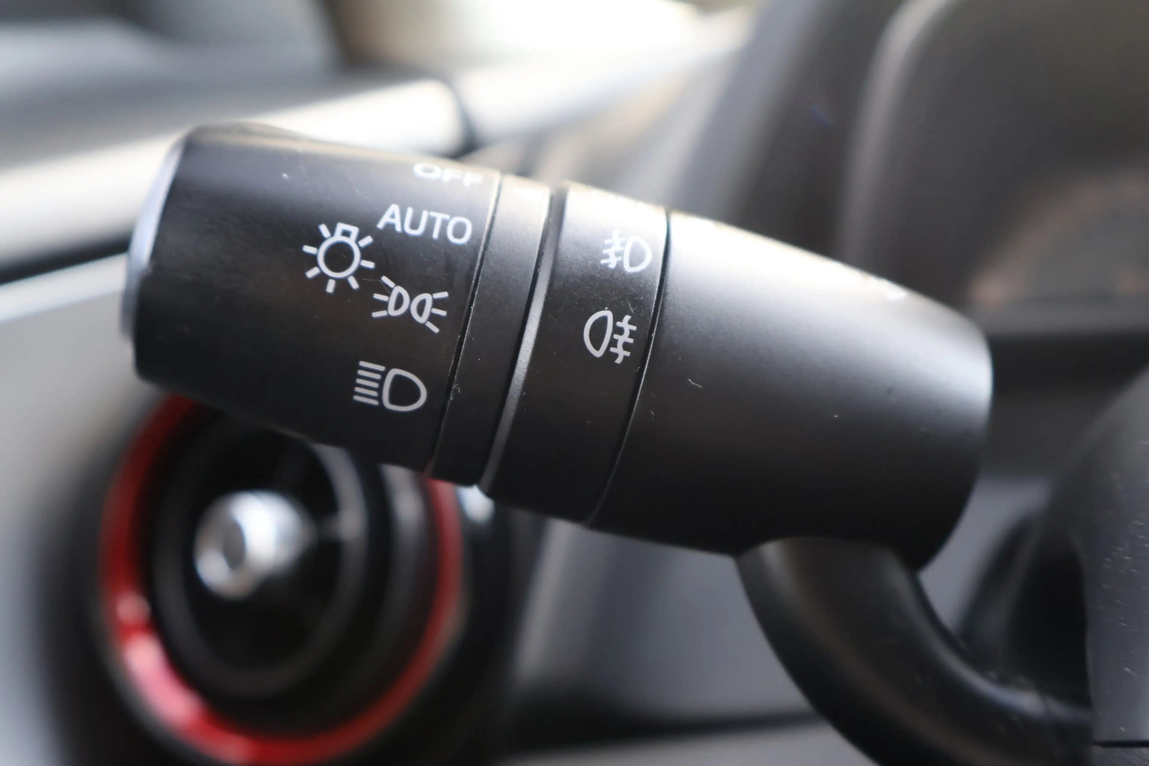 Mazda CX-3 2.0 Center-Line LED SHZ Tempomat AHK — photo 23