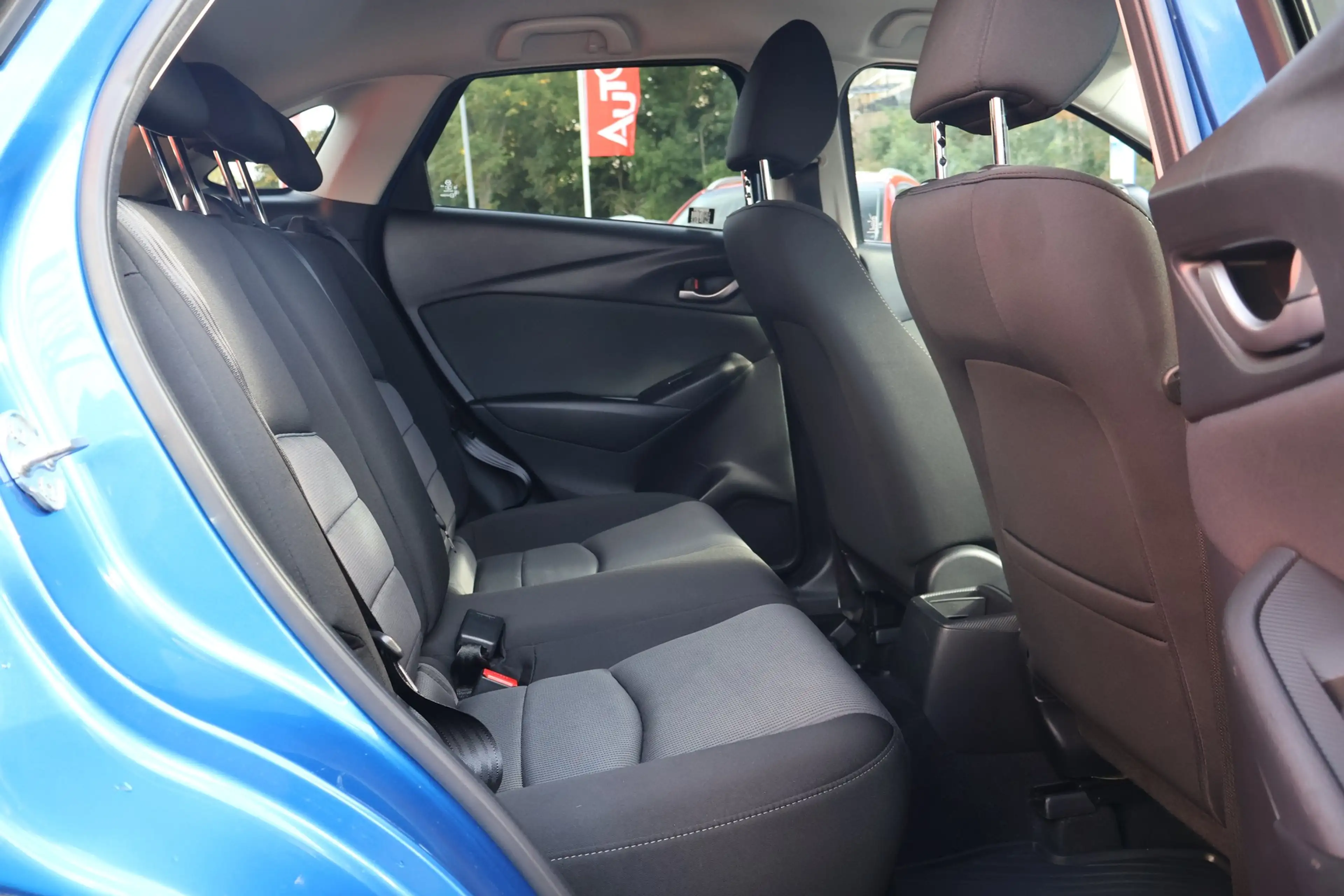 Mazda CX-3 2.0 Center-Line LED SHZ Tempomat AHK — photo 29