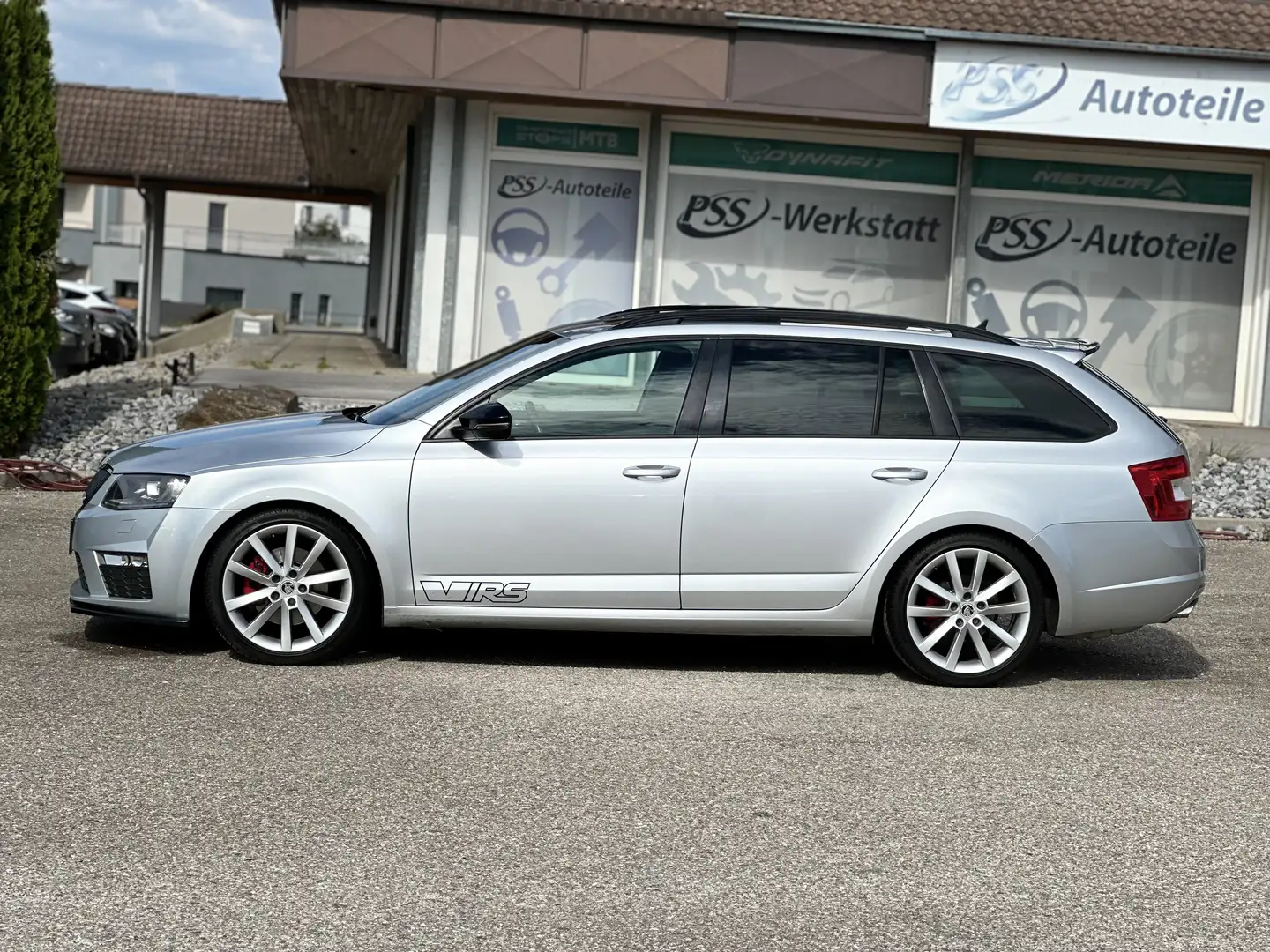 Skoda Octavia RS Grau - 2