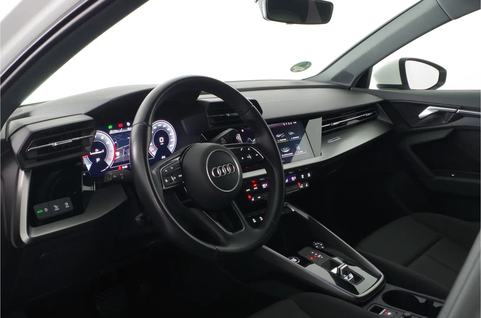 Audi A3 Sportback 35 TFSI Business edition 150pk/Nieuw typ Wit - 2