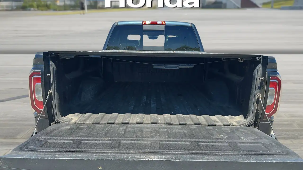 GMC Sierra 1500 снимка GMC Sierra 1500