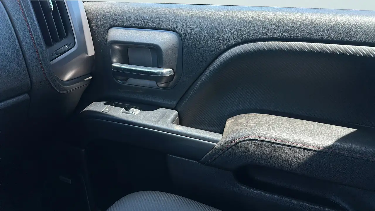 GMC Sierra 1500 снимка GMC Sierra 1500