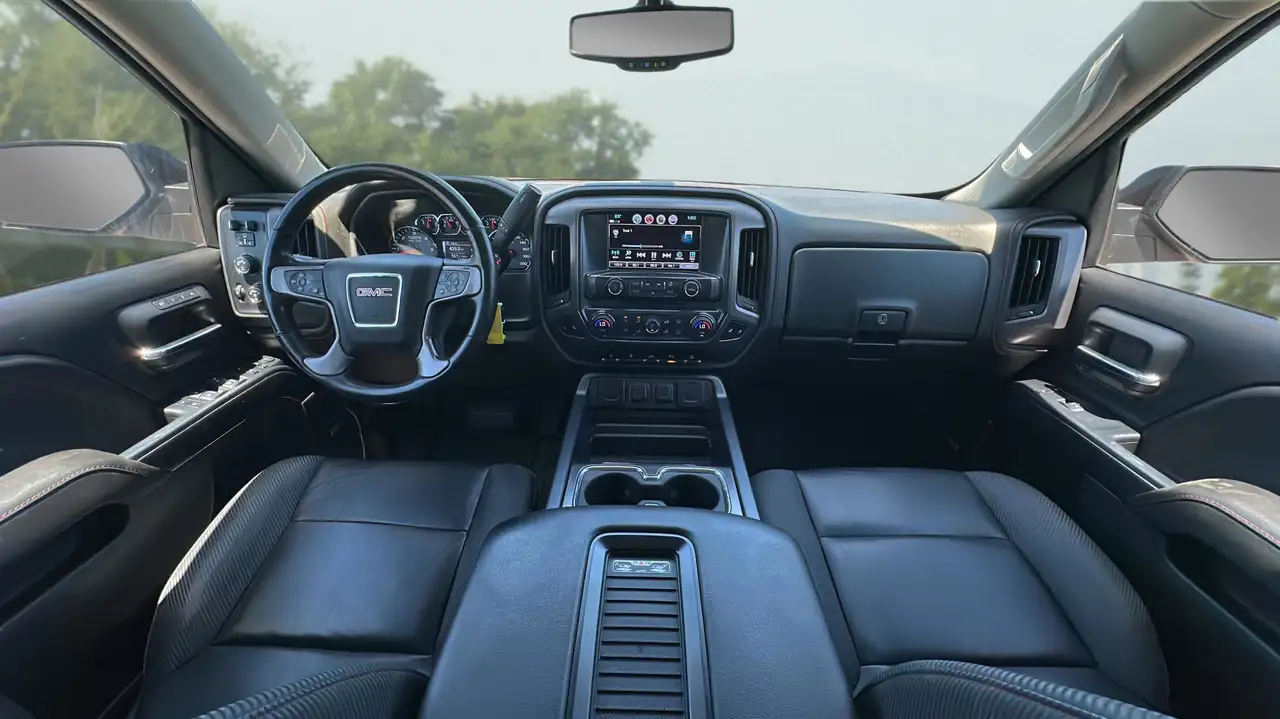 GMC Sierra 1500 снимка GMC Sierra 1500